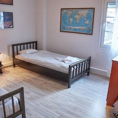 Art Luxury Designer Apartment Drama Bagian luar foto
