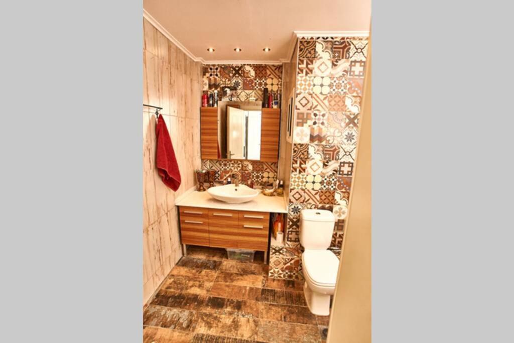 Art Luxury Designer Apartment Drama Bagian luar foto