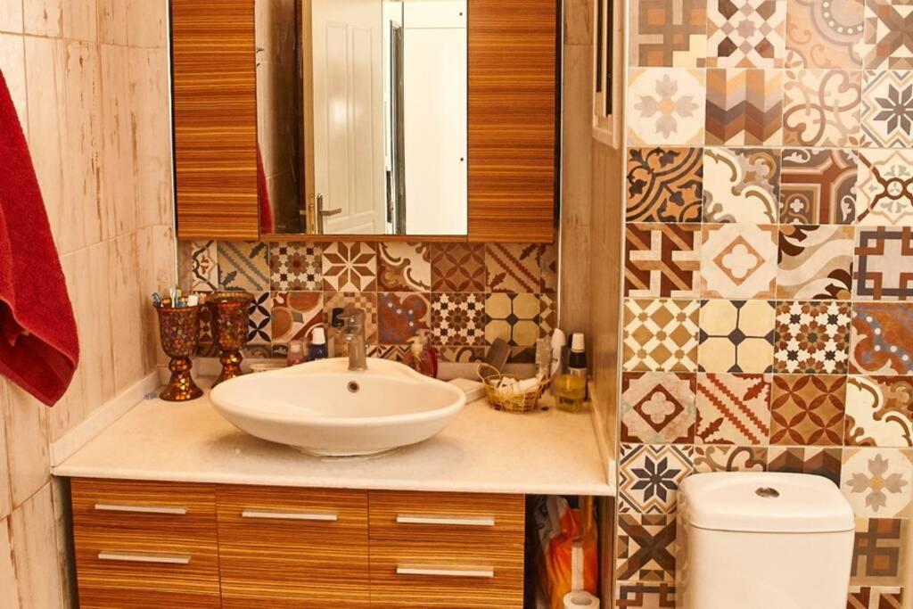 Art Luxury Designer Apartment Drama Bagian luar foto