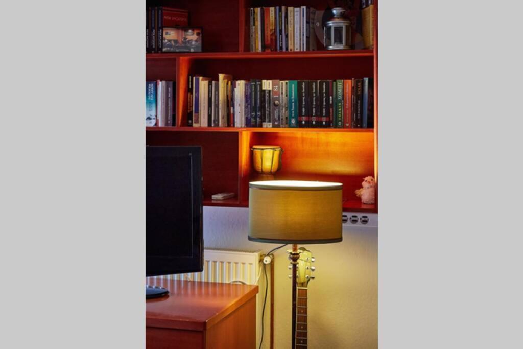 Art Luxury Designer Apartment Drama Bagian luar foto